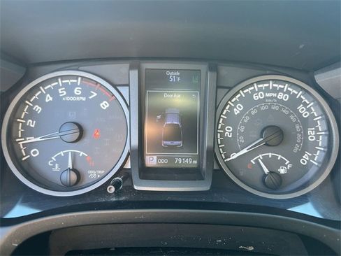 Used 2019 Toyota Tacoma TRD Off-Road image 15