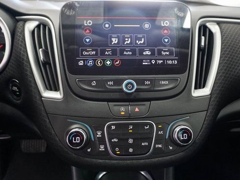 Used 2024 Chevrolet Malibu LT image 17