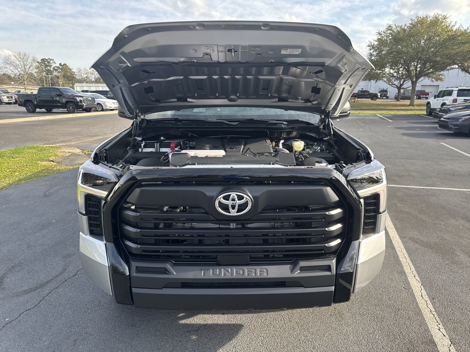 New 2025 Toyota Tundra SR w/ SR Tow Package AWD/4WD image 37