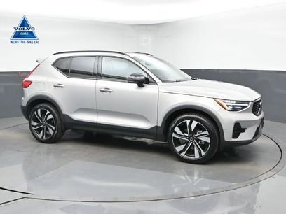 Used 2023 Volvo XC40 B5 Ultimate w/ Protection Package Premier