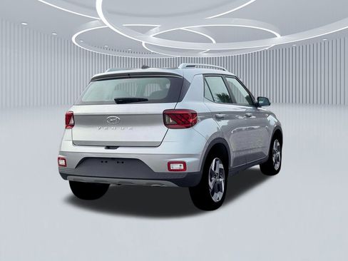 New 2026 Hyundai Venue SEL FWD image 7