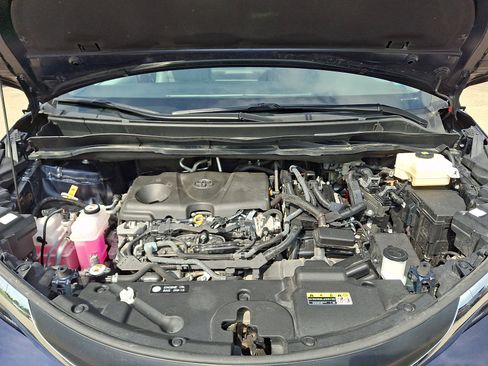 Certified 2025 Toyota Sienna XLE FWD image 29