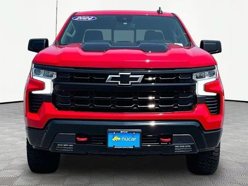 Used 2024 Chevrolet Silverado 1500 LT Trail Boss w/ Convenience Package II AWD/4WD image 2