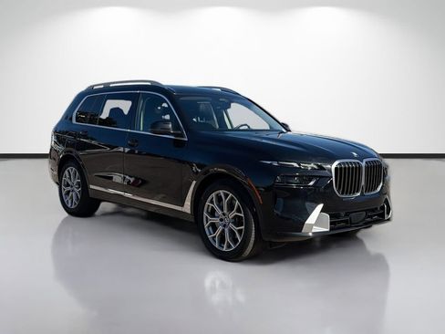 Used 2023 BMW X7 xDrive40i AWD/4WD image 1
