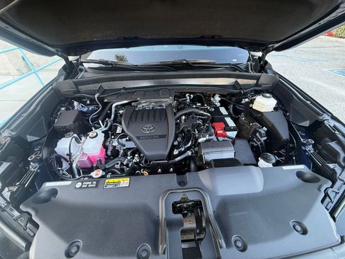 Used 2025 Toyota Grand Highlander XLE image 29