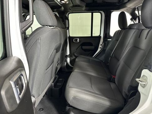 Used 2023 Jeep Wrangler Unlimited w/ Cold Weather Group image 25