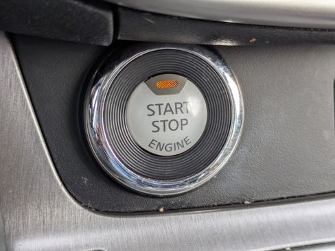 Used 2022 Nissan Murano SL w/ SL Moonroof Package image 32