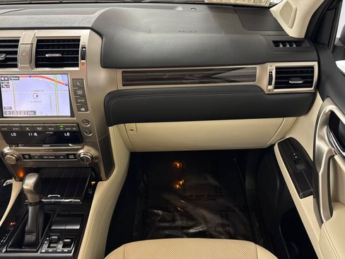 Used 2021 Lexus GX 460 Premium w/ Premium Plus Package AWD/4WD image 32