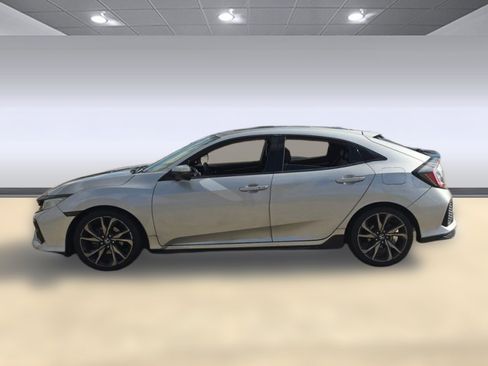 Used 2018 Honda Civic Sport Touring image 2