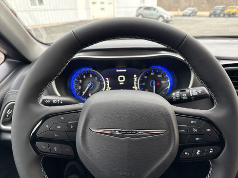 New 2026 Chrysler Pacifica Select image 15