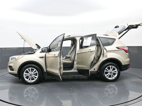 Used 2018 Ford Escape Titanium w/ Ford Safe & Smart Package image 47