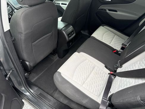 Used 2018 Chevrolet Equinox LT image 17