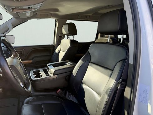 Used 2016 Chevrolet Silverado 1500 LTZ Z71 image 21