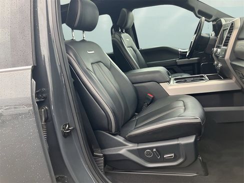 Used 2021 Ford F250 Platinum w/ FX4 Off-Road Package image 19
