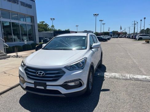 Used 2017 Hyundai Santa Fe Sport FWD image 7