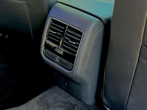 Used 2017 Volkswagen Passat 1.8T SE image 39