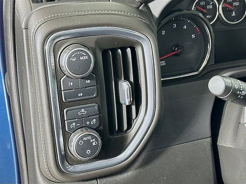Used 2023 Chevrolet Silverado 2500 LT image 10
