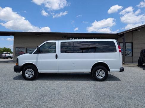 Used 2011 Chevrolet Express 2500 LS RWD image 11