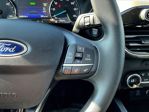 Certified 2021 Ford Escape SE image 18