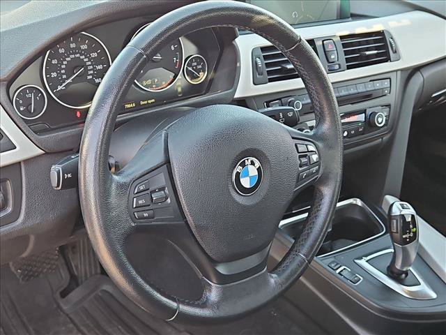 Used 2015 BMW 320i xDrive Sedan AWD/4WD image 9