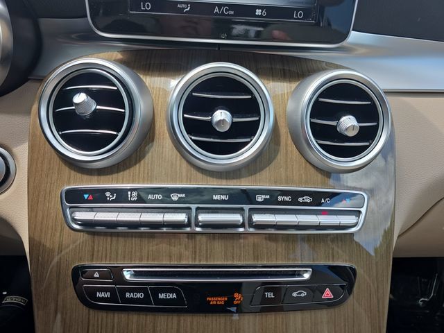 Used 2018 Mercedes-Benz GLC 300 4MATIC image 17