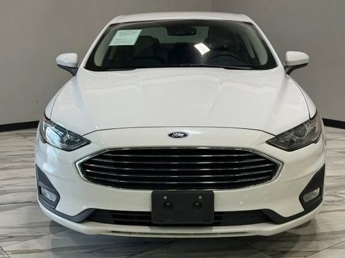 Used 2020 Ford Fusion SE w/ Equipment Group 151A image 3