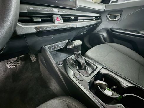 Used 2025 Kia K4 FWD image 24