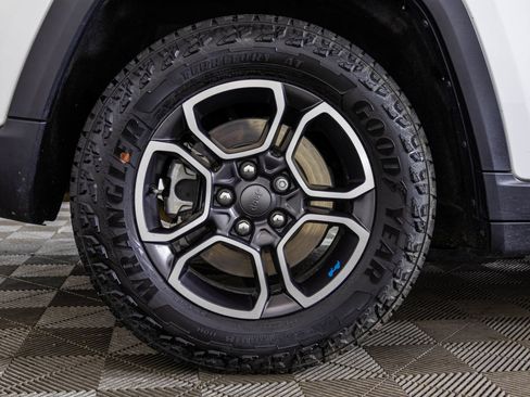 Used 2022 Jeep Grand Cherokee Trailhawk AWD/4WD image 57
