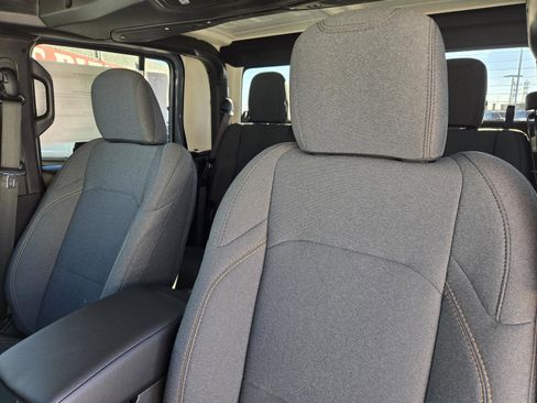 New 2026 Jeep Gladiator Sport image 25