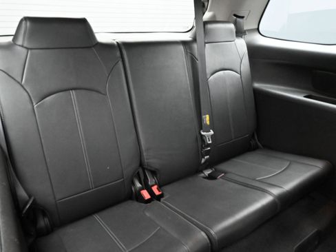 Used 2017 GMC Acadia Limited SLT image 25