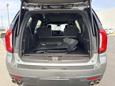 Used 2023 GMC Yukon Denali Ultimate AWD/4WD image 5