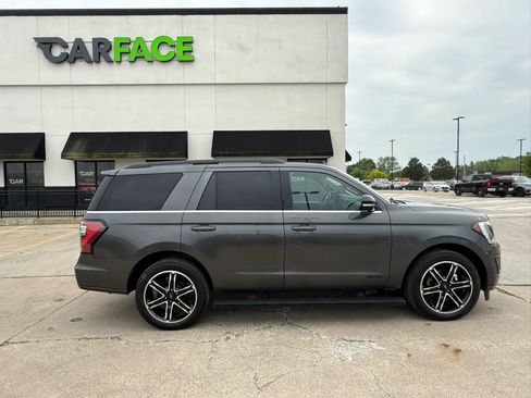 Used 2019 Ford Expedition Limited w/ Equipment Group 303A AWD/4WD image 16