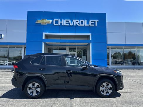 Used 2023 Toyota RAV4 XLE w/ Convenience Package AWD/4WD image 1