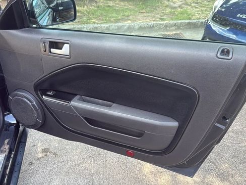 Used 2006 Ford Mustang Coupe RWD image 21