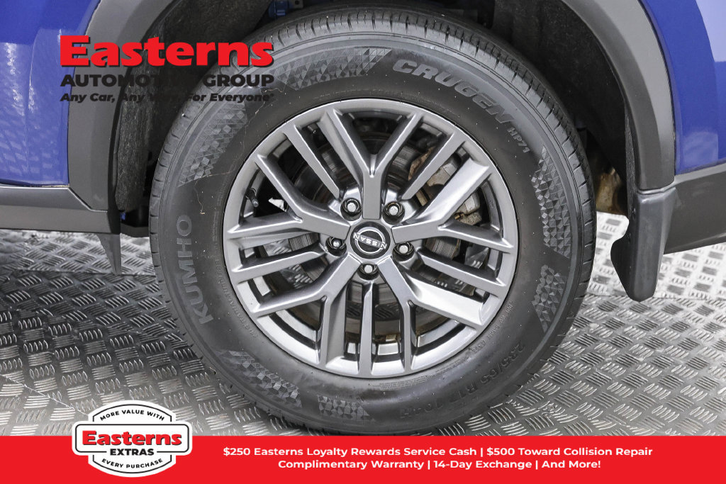 Used 2023 Nissan Rogue S AWD/4WD image 35