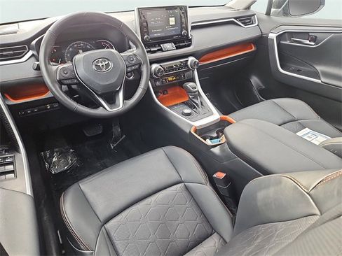 Used 2021 Toyota RAV4 Adventure image 11