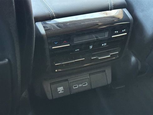 Certified 2023 Acura MDX SH-AWD w/ Technology Package image 17