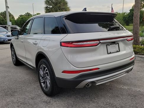 Certified 2023 Lincoln Corsair FWD image 4