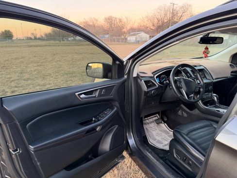 Used 2016 Ford Edge SEL w/ Equipment Group 201A image 30