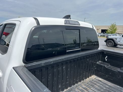 Used 2023 Toyota Tacoma SR5 w/ Technology Package image 9
