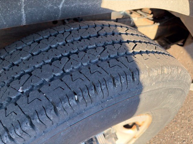 Used 2015 Chevrolet Express 2500 LT w/ LT Preferred Equipment Group RWD image 13