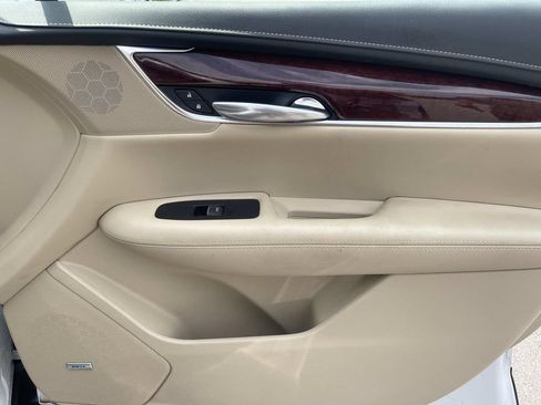 Used 2019 Cadillac XT5 Premium Luxury w/ Driver Assist Package FWD image 25