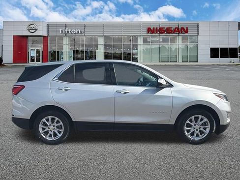 Used 2020 Chevrolet Equinox LT FWD image 8