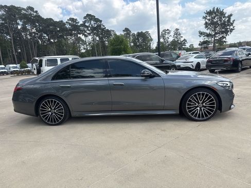 Used 2023 Mercedes-Benz S 580 4MATIC Sedan w/ AMG Line image 3
