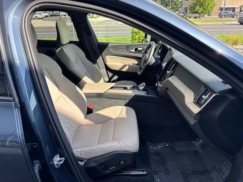 Certified 2026 Volvo XC60 B5 Plus AWD/4WD image 15
