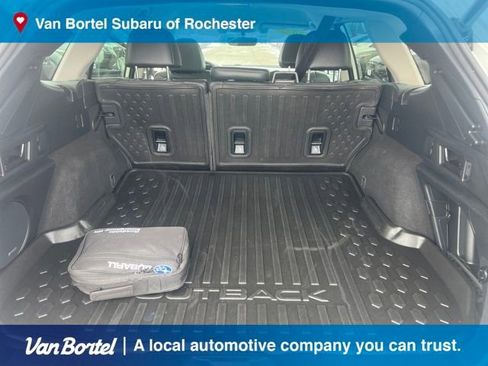 Used 2022 Subaru Outback Limited image 25