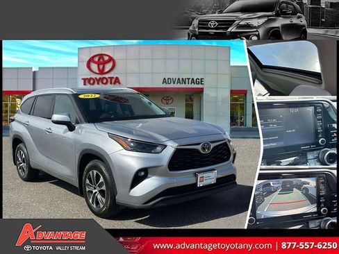 Used 2022 Toyota Highlander XLE image 1
