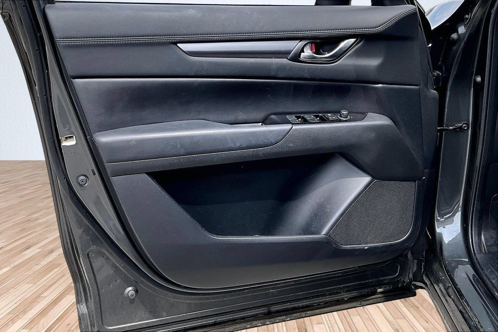 Used 2020 MAZDA CX-5 Touring FWD image 14