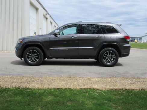 Used 2021 Jeep Grand Cherokee Limited AWD/4WD image 4