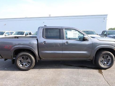 New 2026 Nissan Frontier SV w/ SV Convenience Package AWD/4WD image 5